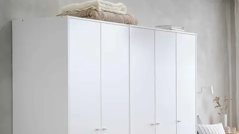 ​

Armario con 3 puertas KLEPPSTAD