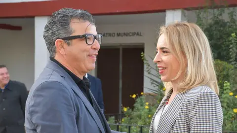 Almudena Martinez con Javier Contreras