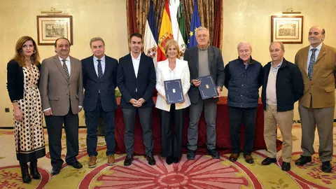 Firma del convenio con la Asociaci&oacute;n de Belenistas de Jerez