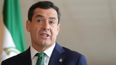 Juanma Moreno acusa a Pedro S&aacute;nchez de dividir y crear confrontaci&oacute;n entre espa&ntilde;oles