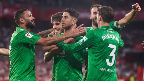 Gol de Ayoze en el Sevilla FC - Real Betis | Salvador L&oacute;pez Medina para El MIRA