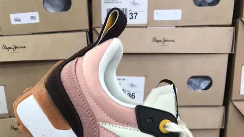 Cajas de zapatillas de Pepe Jeans