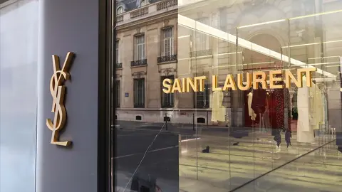 Tienda Saint Laurent de moda exclusiva para mujer