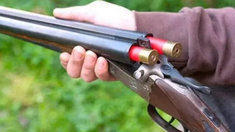 Matan de un disparo a un hombre en un huerto de Huelva. El due&ntilde;o cre&iacute;a que entraba a robar