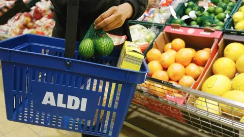 Aldi anuncia que necesita cajeros, reponedores y personal de oficina en Andaluc&iacute;a