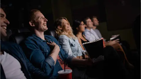Espectadores en una sala de cine