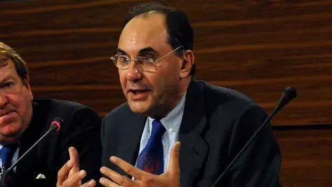 Todo lo que se sabe sobre los detenidos en M&aacute;laga y Granada por el disparo a Vidal-Quadras