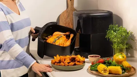 Freidora sin aceite Cecofry Bombastik 6000, digital y compacta sin aceite de 6 L de capacidad, de CECOTEC