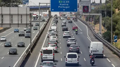 El tr&aacute;fico durante el Puente de la Constituci&oacute;n en Andaluc&iacute;a. Carreteras m&aacute;s transitadas