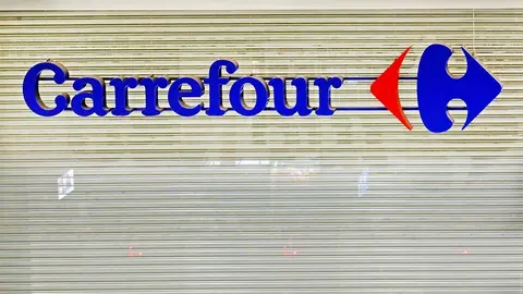Hipermercado Carrefour da el cierre