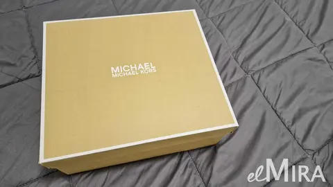 Caja de pedido de moda y complementos de Michael Kors