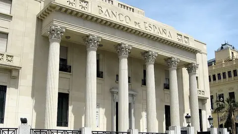 El Banco de Espa&ntilde;a necesita personal para sucursales de Andaluc&iacute;a. Hasta 2.500 euros de sueldo