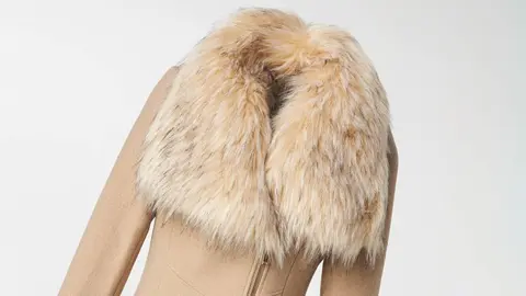 Abrigo de pa&ntilde;o de mujer con aplique de pelo y cierre de cremallera de Salsa Jeans en El Corte Ingl&eacute;s