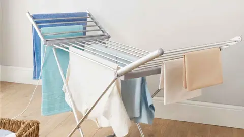 Tendedero el&eacute;ctrico y plegable AVANZZA de El Corte Ingl&eacute;s