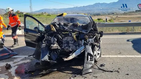 Mueren 3 personas en un accidente de tr&aacute;fico con varios veh&iacute;culos implicados en Co&iacute;n