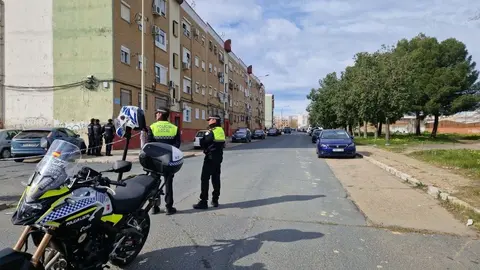 Un beb&eacute;, entre los afectados por el incendio de una casa en Huelva