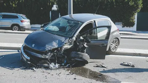 Accidente m&uacute;ltiple con heridos en la Avenida Reina Sof&iacute;a de Jerez de la Frontera | Cristo Garc&iacute;a para El MIRA