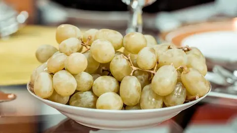 Nochevieja en Andaluc&iacute;a: 5 ritos y supersticiones para que se vayan los malos esp&iacute;ritus en 2024