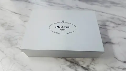 Caja de pedidos de PRADA