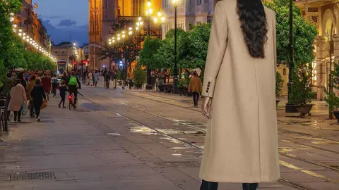 Abrigo camel largo de Sfera en El Corte Ingl&eacute;s 