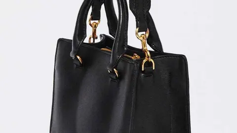 Bolso de mano de Parfois estilo tote convertible a bandolera con cierre de cremallera en El Corte Ingl&eacute;s