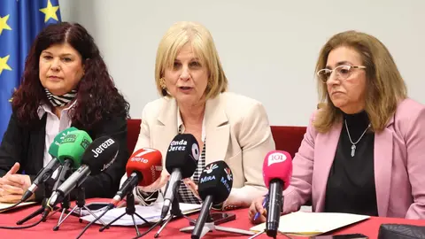 Garc&iacute;a-Pelayo tras la firma del convenio laboral del Servicio de Ayuda a Domicilio | Cristo Garc&iacute;a