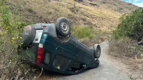 Muere un hombre tras caer su veh&iacute;culo por un barranco en M&aacute;laga