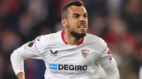 Joan Jord&aacute;n, jugador del Sevilla FC