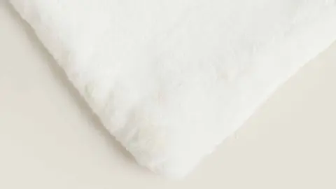 Manta de pelo de Zara Home