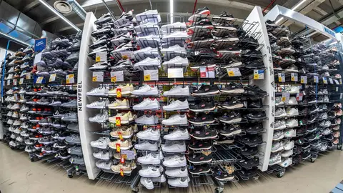 Secci&oacute;n de calzado de Decathlon