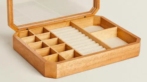 Joyero de madera personalizable de Zara Home