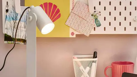 L&aacute;mpara de escritorio FLOTTILJ de Ikea