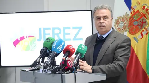 Antonio Real en rueda de prensa | Cristo Garc&iacute;a