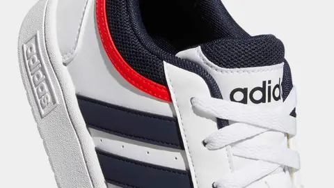 Adidas Hoops 3.0 low classic vintage en oferta en Amazon