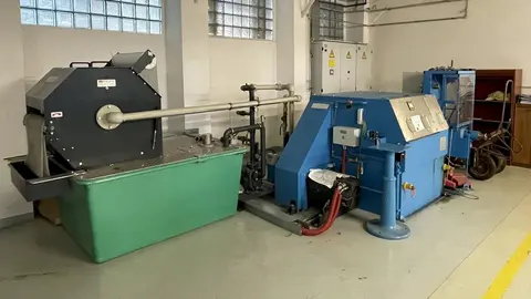 Muere un trabajador de 24 a&ntilde;os tras manipular una m&aacute;quina de estiraje en Carmona