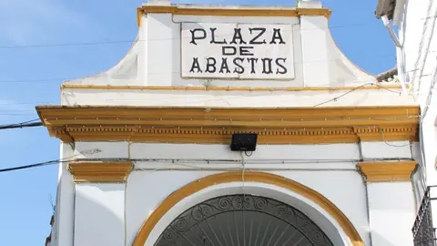 Suma y sigue: Agrede sexualmente a una mujer en el ba&ntilde;o de la plaza de abastos de &Eacute;cija