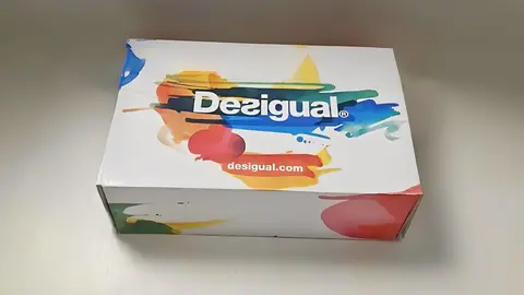 Caja de calzado de Desigual
