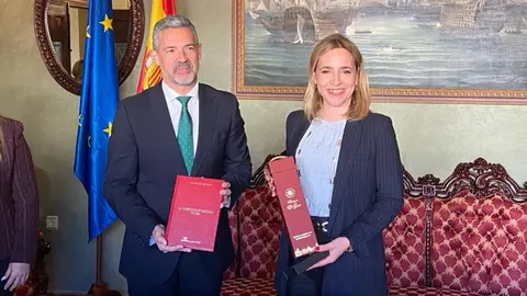 Almudena Mart&iacute;nez y Javier Ruiz