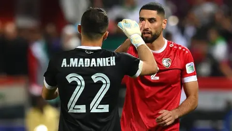 Aiham Ousou con la selecci&oacute;n de Siria durante la Copa Asia