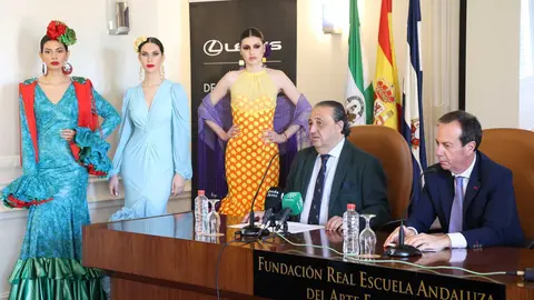 Presentaci&oacute;n de la 2&ordf; Edici&oacute;n de Moda Flamenca de Andaluc&iacute;a 'Cabalgando entre Volantes' | Cristo Garc&iacute;a