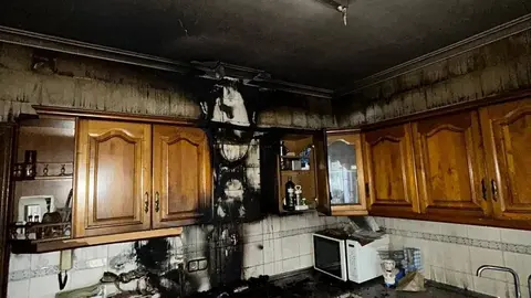 Muere un hombre en el incendio de una vivienda en Granada capital