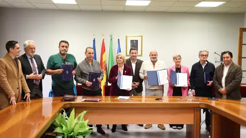 Firma del convenio colectivo del personal laboral del Ayuntamiento de Jerez | Cristo Garc&iacute;a