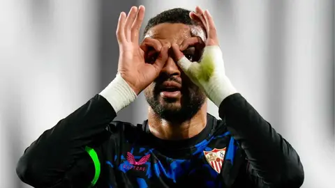 Youssef En-Nesyri celebra su gol en el Rayo Vallecano - Sevilla FC | SFC