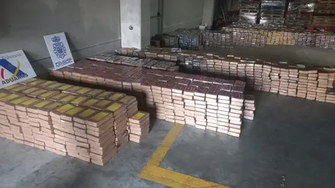 Hist&oacute;rico golpe contra el tr&aacute;fico de coca&iacute;na. Intervienen 8 toneladas en el Puerto de Algeciras