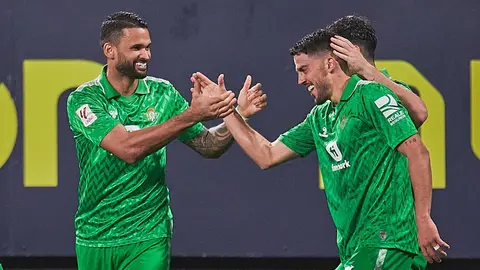 Willian Jos&eacute; y Pablo Fornals en el C&aacute;diz CF - Real Betis | Salvador L&oacute;pez Medina para El MIRA