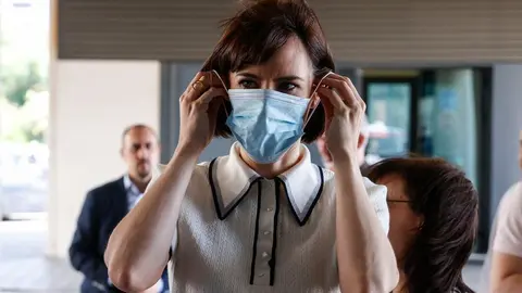 Adi&oacute;s a los virus. Andaluc&iacute;a retira la mascarilla obligatoria en centros sanitarios