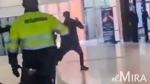El ciudadano magreb&iacute; en la estaci&oacute;n de Plaza de Armas