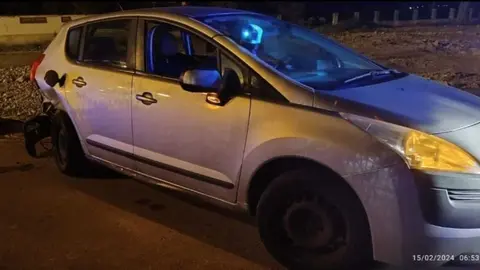 Veh&iacute;culo siniestrado tras el impacto en San Roque | AUG