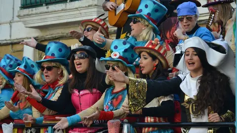 Agenda de actos del segundo fin de semana de Carnaval en C&aacute;diz. L&iacute;o con las callejeras