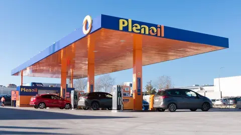Estaciones de servicio Plenoil necesitan trabajadores en Andaluc&iacute;a. Estos son los sueldos